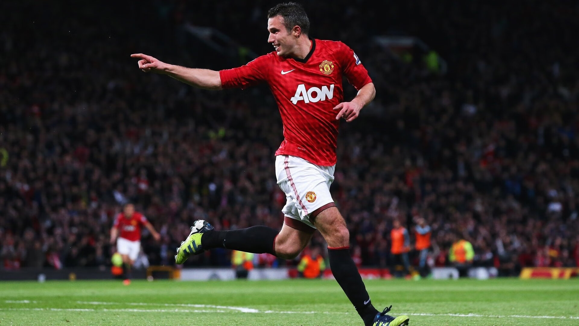 比赛经典瞬间：王强压哨三分引爆现场气氛，王强比赛视频